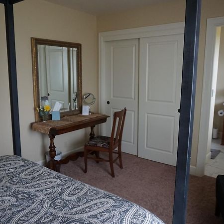 Casale Bed & Breakfast Форест Гроув Екстериор снимка