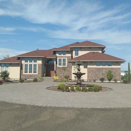 Casale Bed & Breakfast Форест Гроув Екстериор снимка