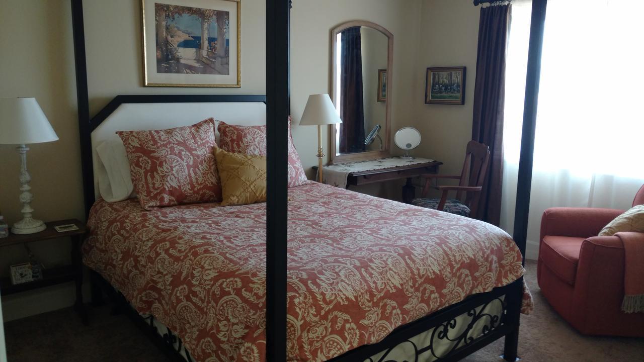 Casale Bed & Breakfast Форест Гроув Екстериор снимка