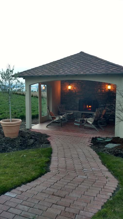 Casale Bed & Breakfast Форест Гроув Екстериор снимка