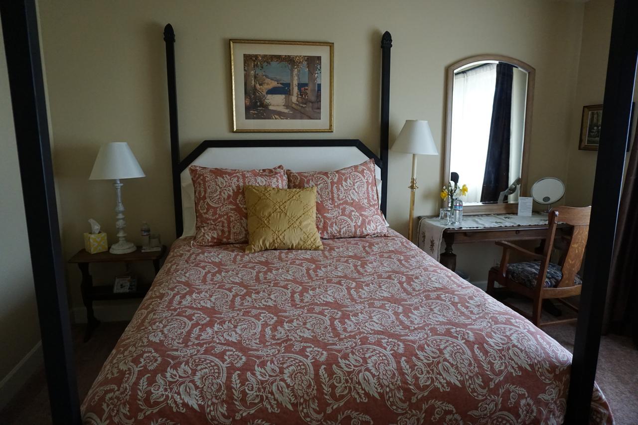 Casale Bed & Breakfast Форест Гроув Екстериор снимка